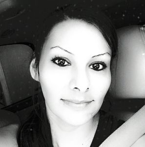 Meet your Posher, Dee sharnell